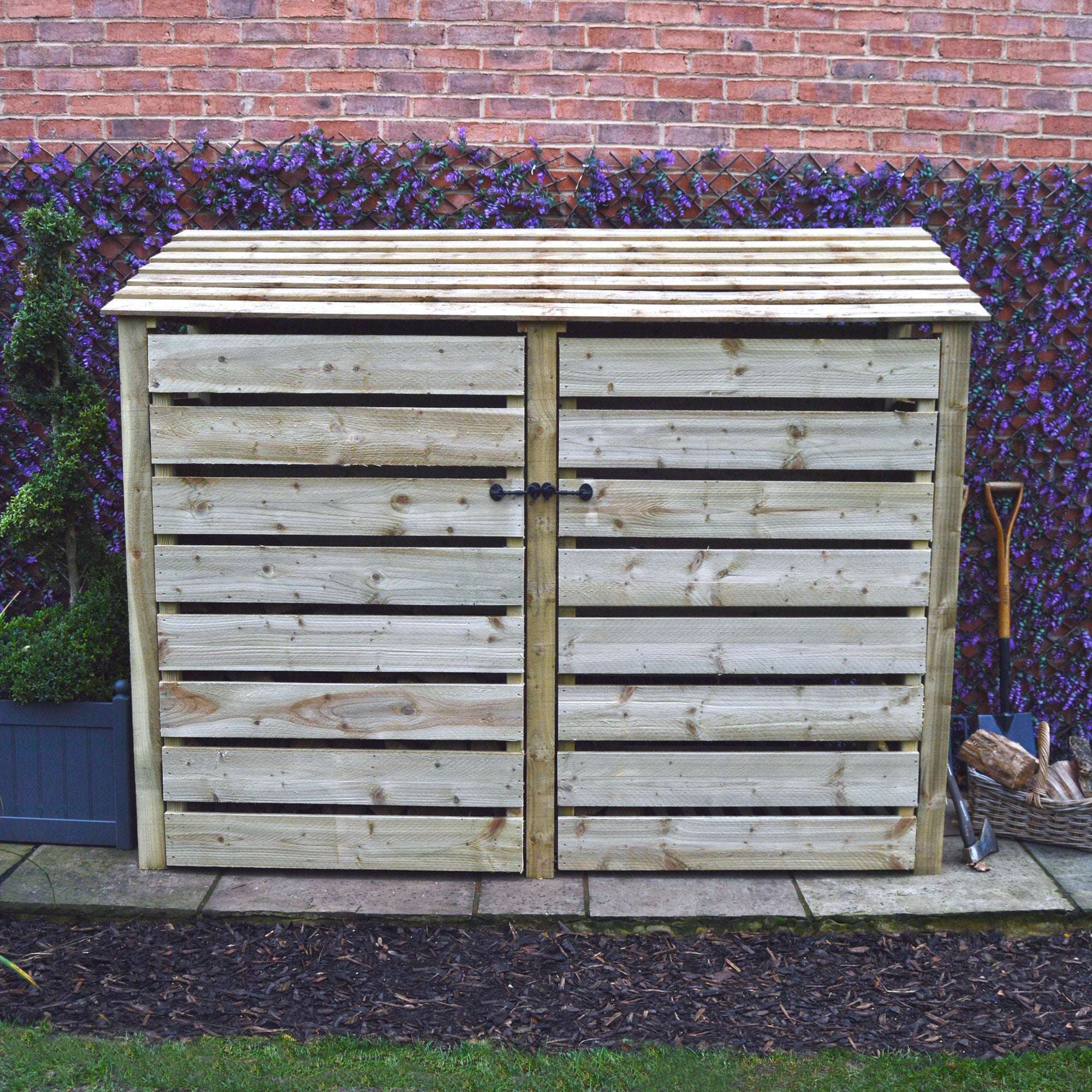 Exceptional Garden:Rutland County Normanton Log Store with Door - 6ft