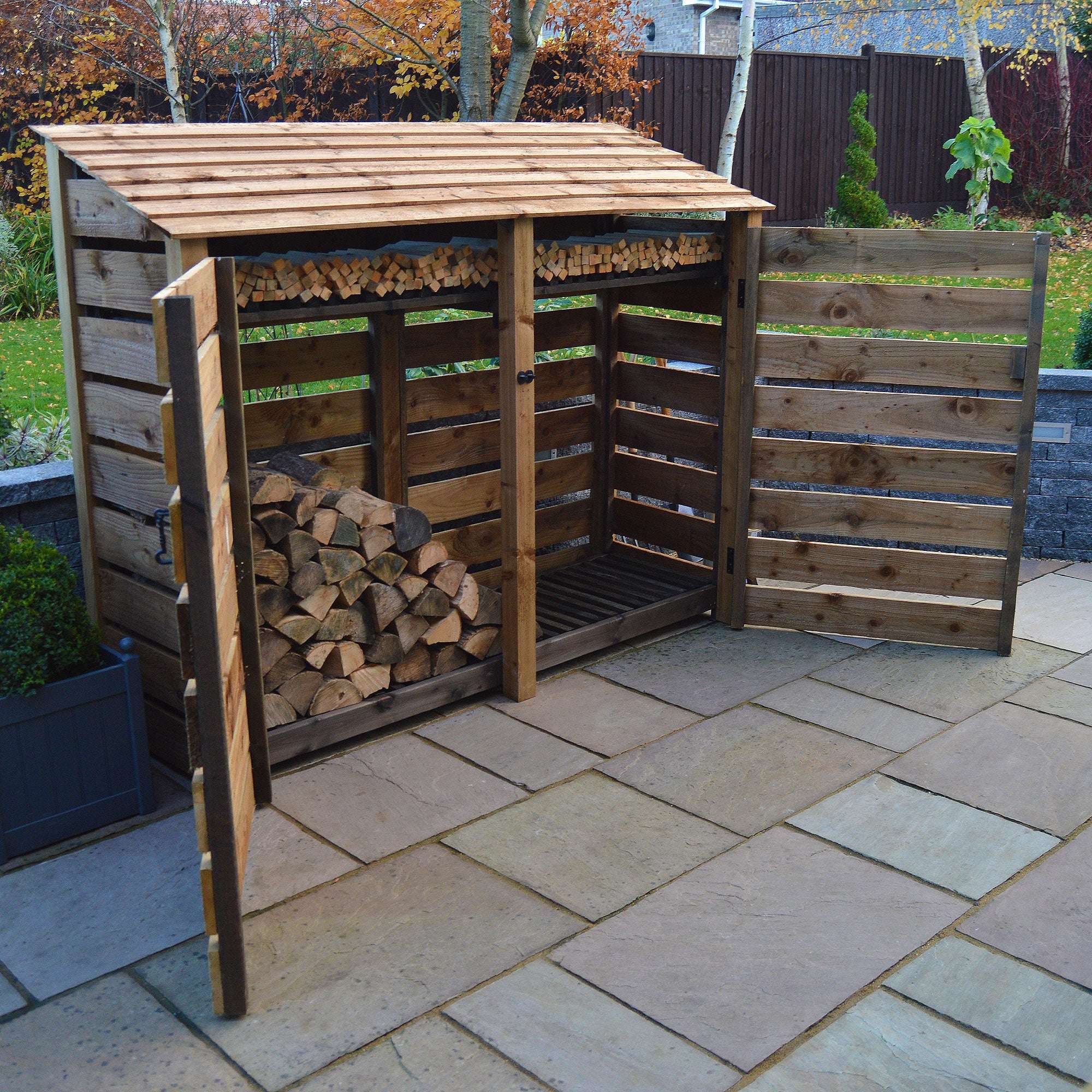 Exceptional Garden:Rutland County Normanton Log Store with Door - 6ft