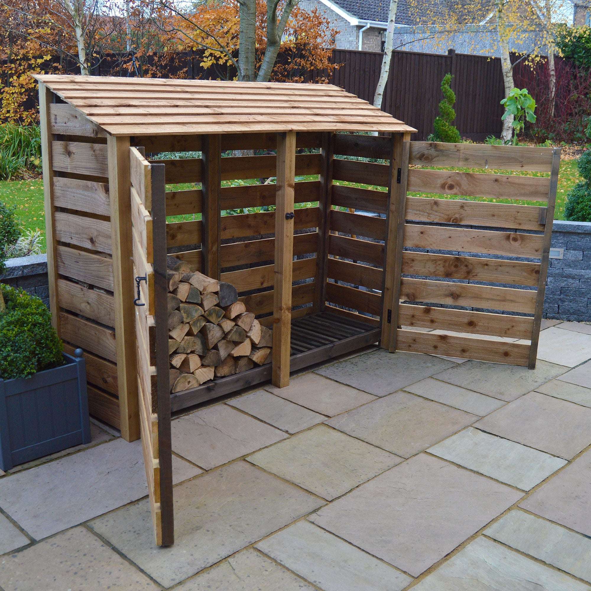 Exceptional Garden:Rutland County Normanton Log Store with Door - 6ft
