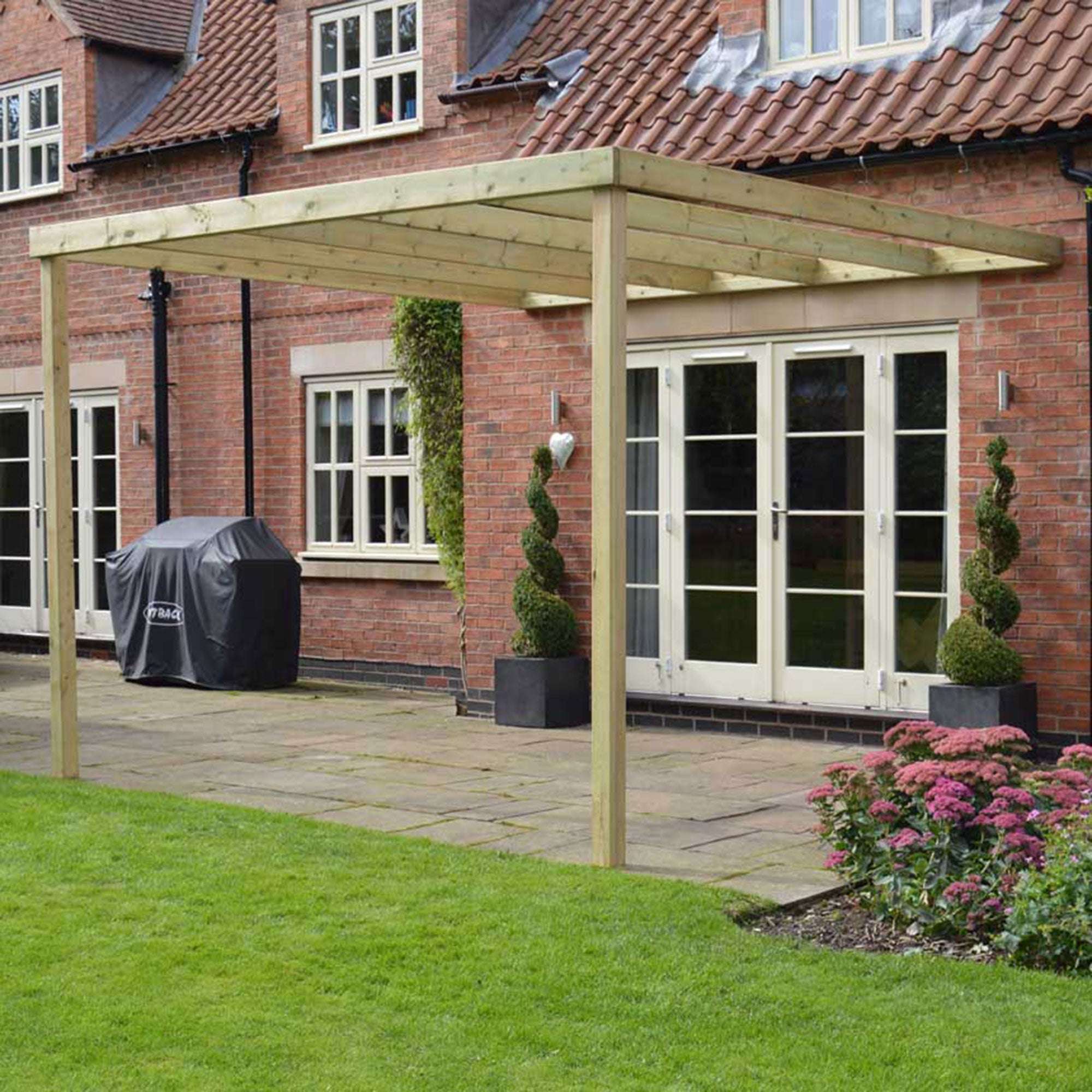 Lean To Box Pergola:Rutland County,Exceptional Garden