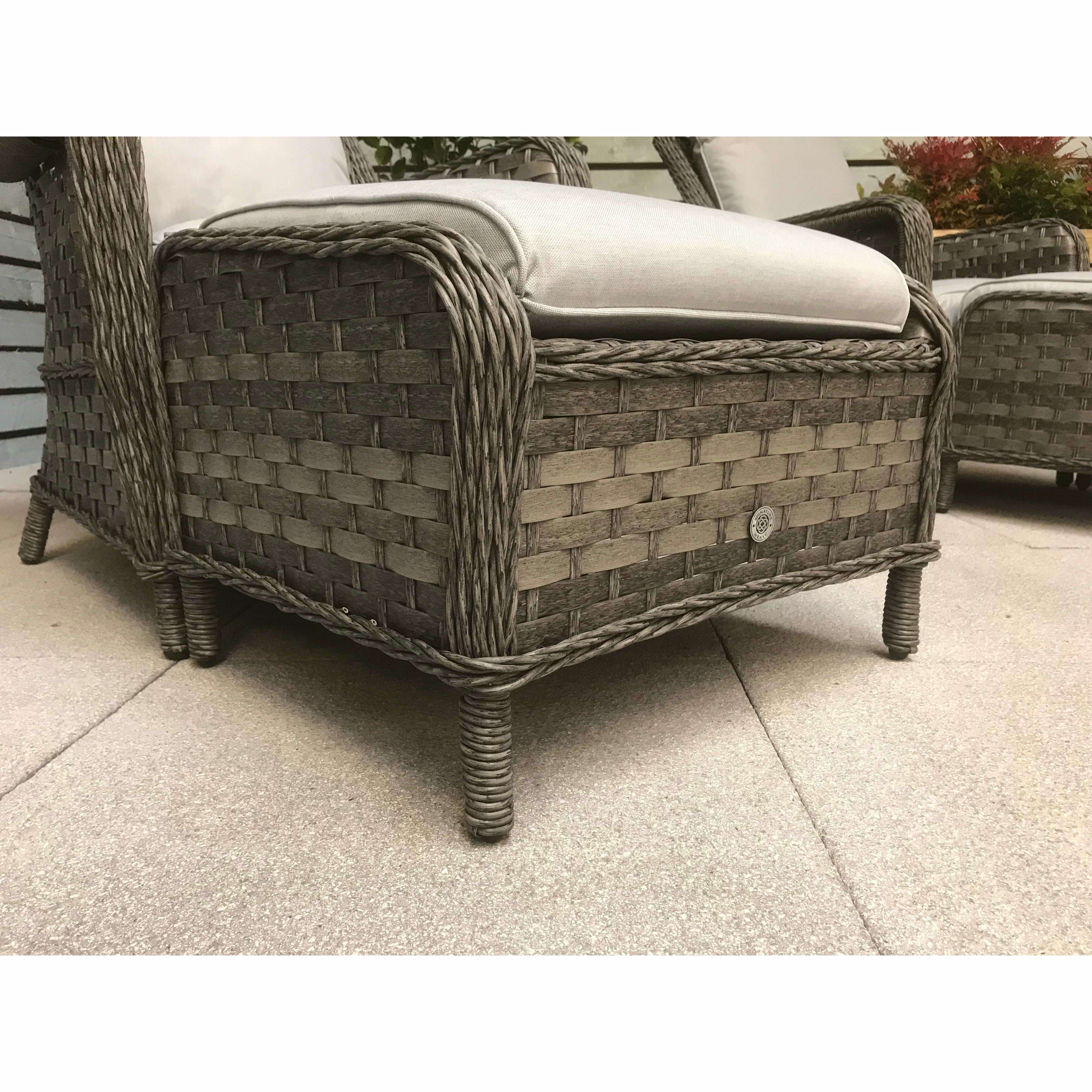Exceptional Garden:Signature Weave Mia Lounge Set