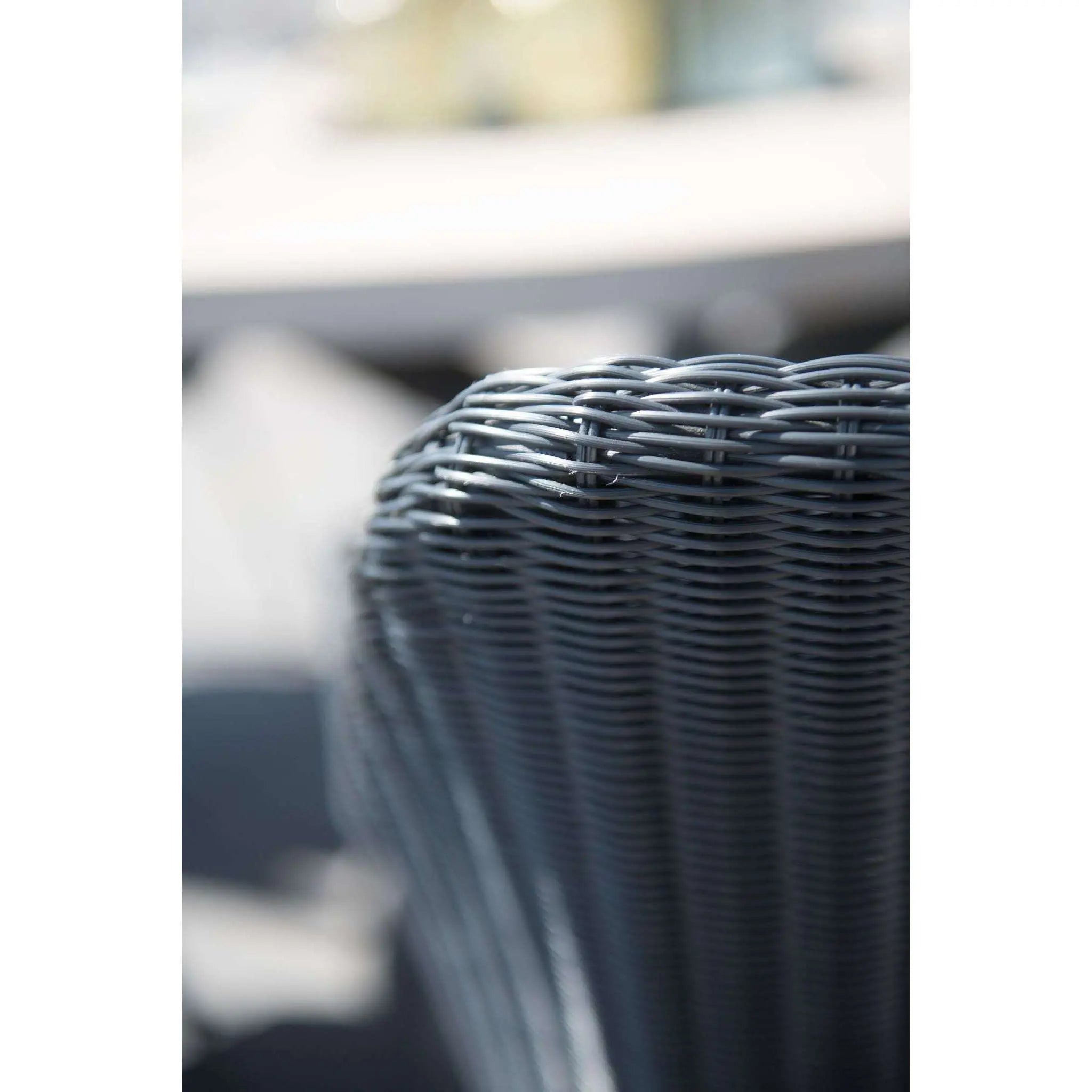 Exceptional Garden:4 Seasons Outdoor Avila Lounge Set with Dali Coffee Table