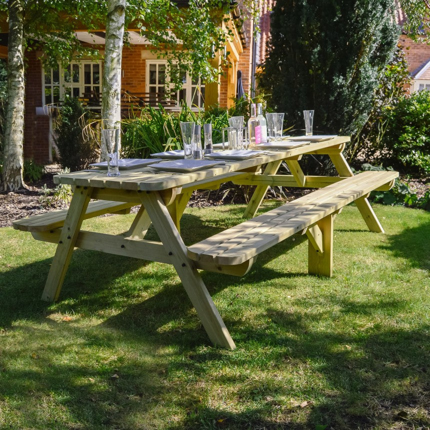 Oakham Rounded Picnic Bench by Rutland County