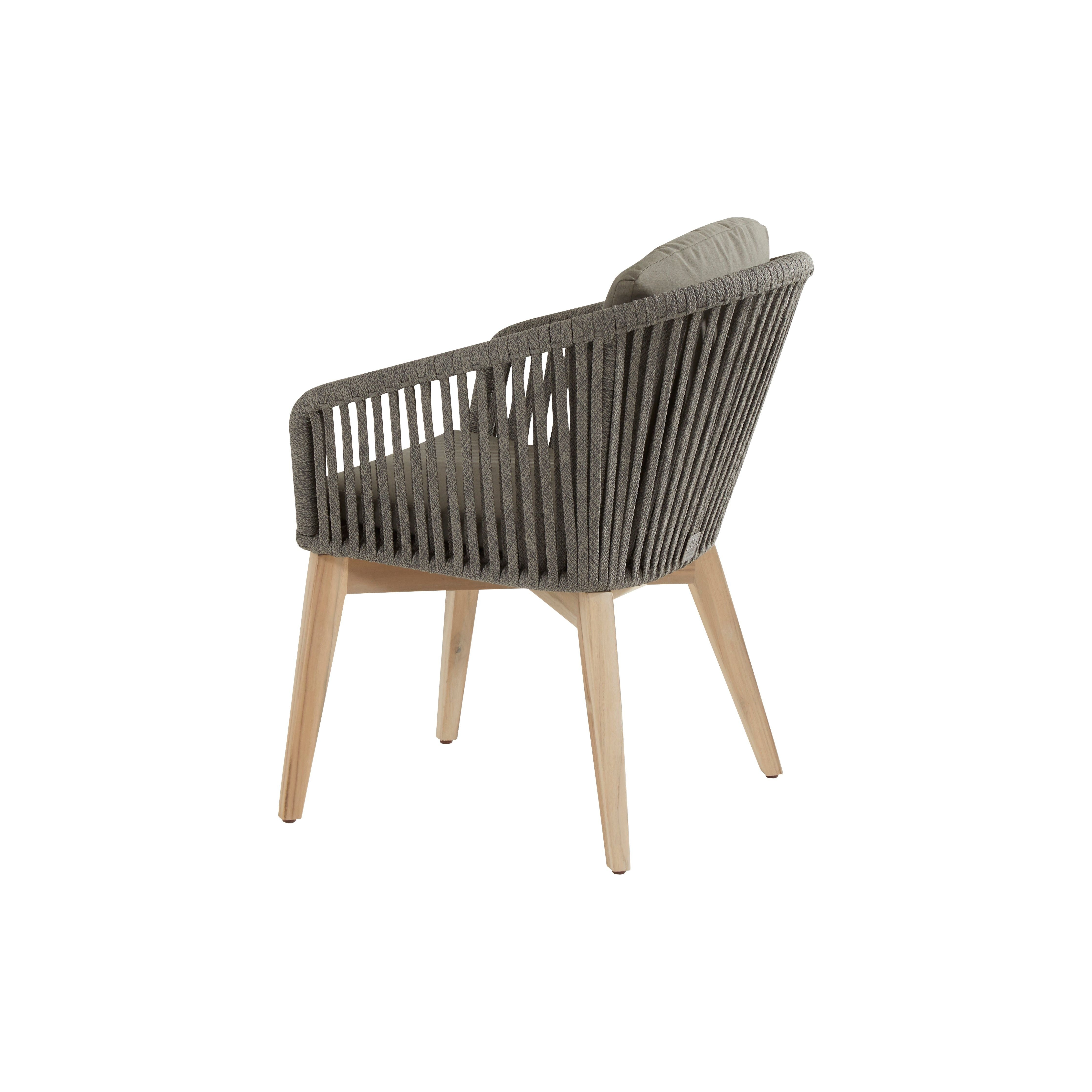4 Seasons Outdoor Santander 4 Seat Dining with Derby Table