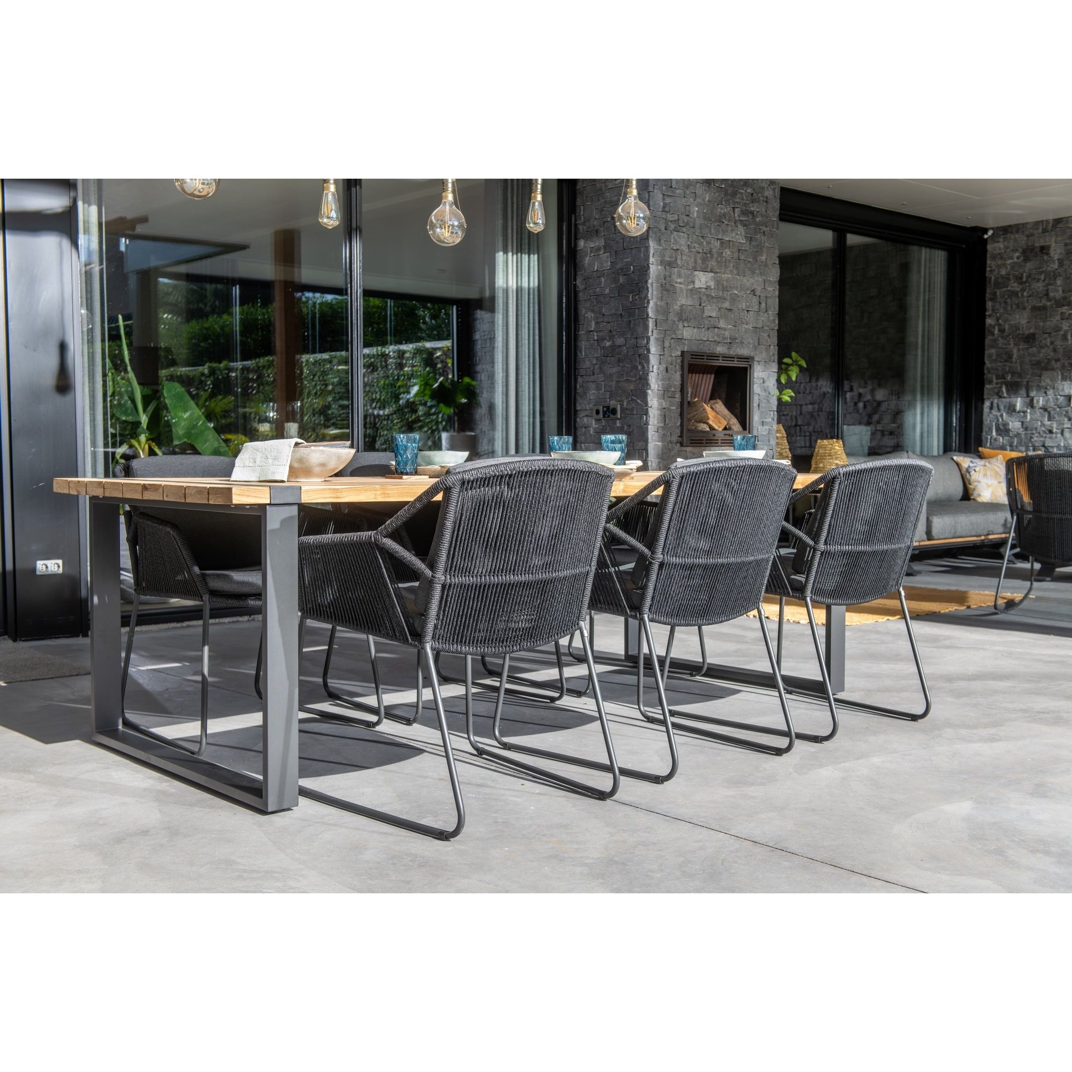 4 Seasons Outdoor Accor 6 Seater Dining Set with 240cm Alto Table