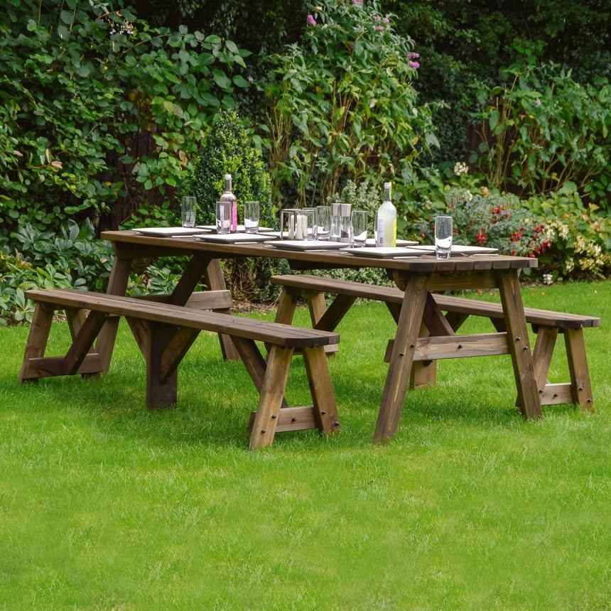 Oakham Rounded Picnic Table and Bench Set by Rutland County