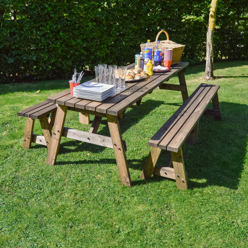 Oakham Picnic Table And Bench Set by Rutland County