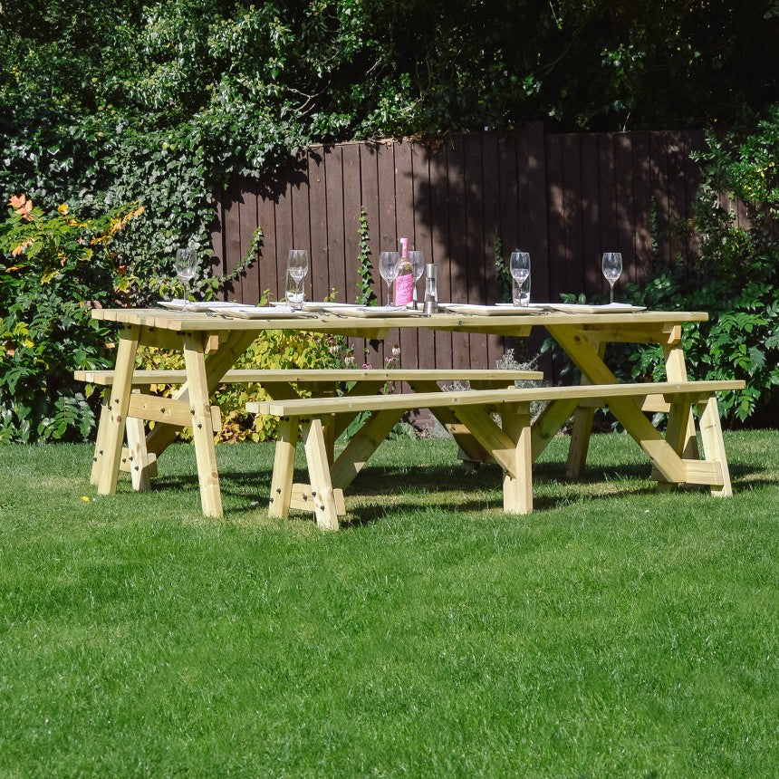Oakham Picnic Table And Bench Set by Rutland County