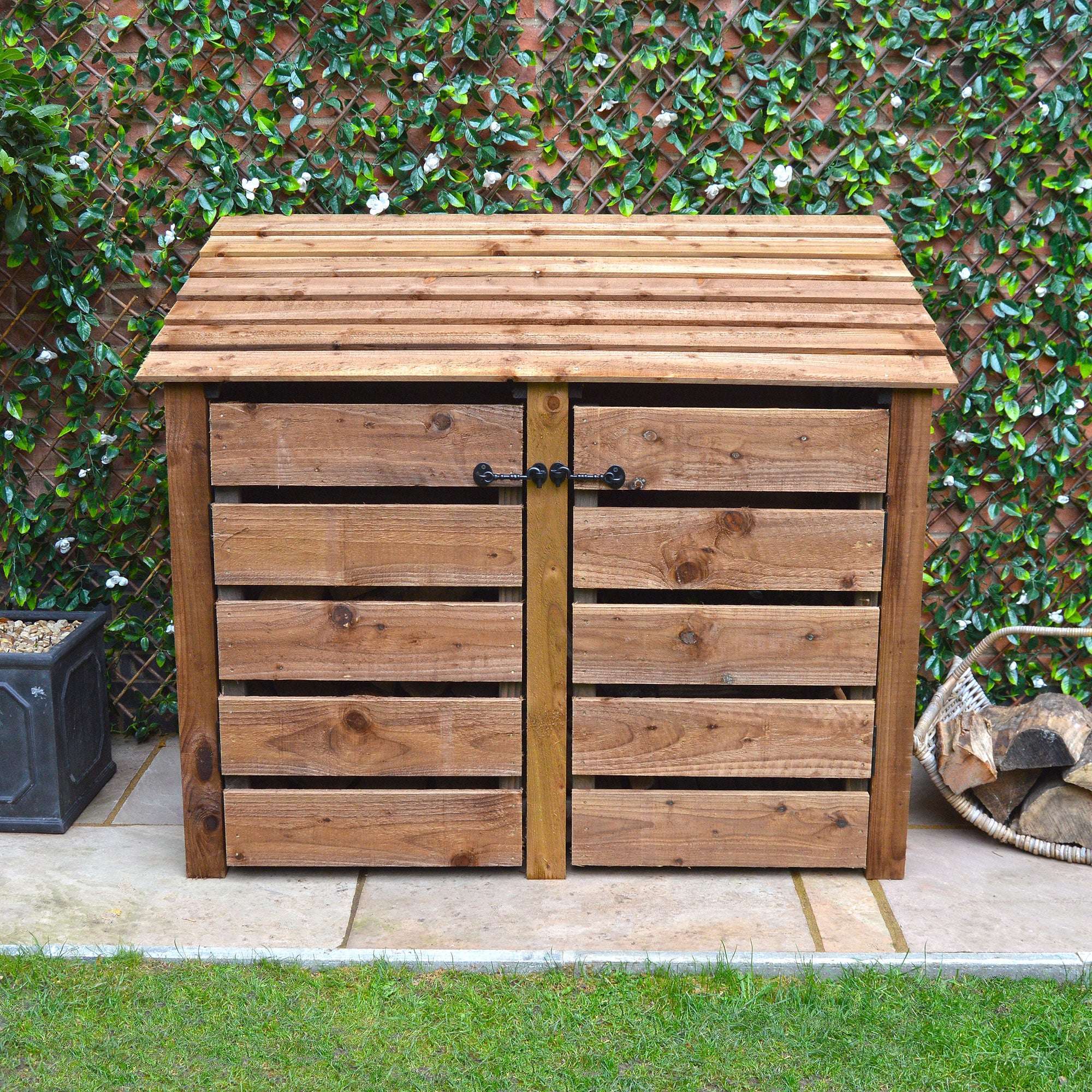 Rutland Country Cottesmore Log Store with Door - 4ft:Rutland County,Exceptional Garden