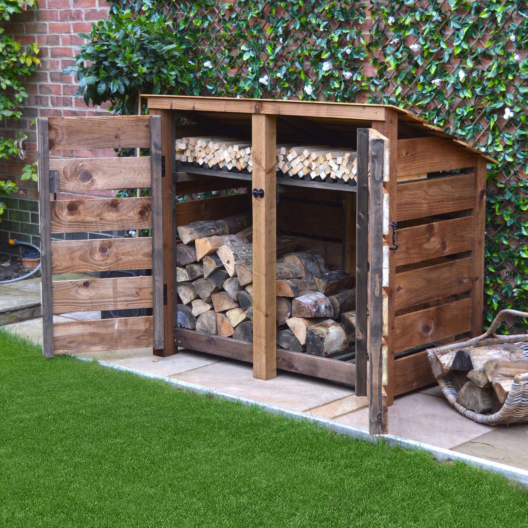 Rutland Country Cottesmore Log Store with Door and Kindling Shelf - 4ft:Rutland County,Exceptional Garden