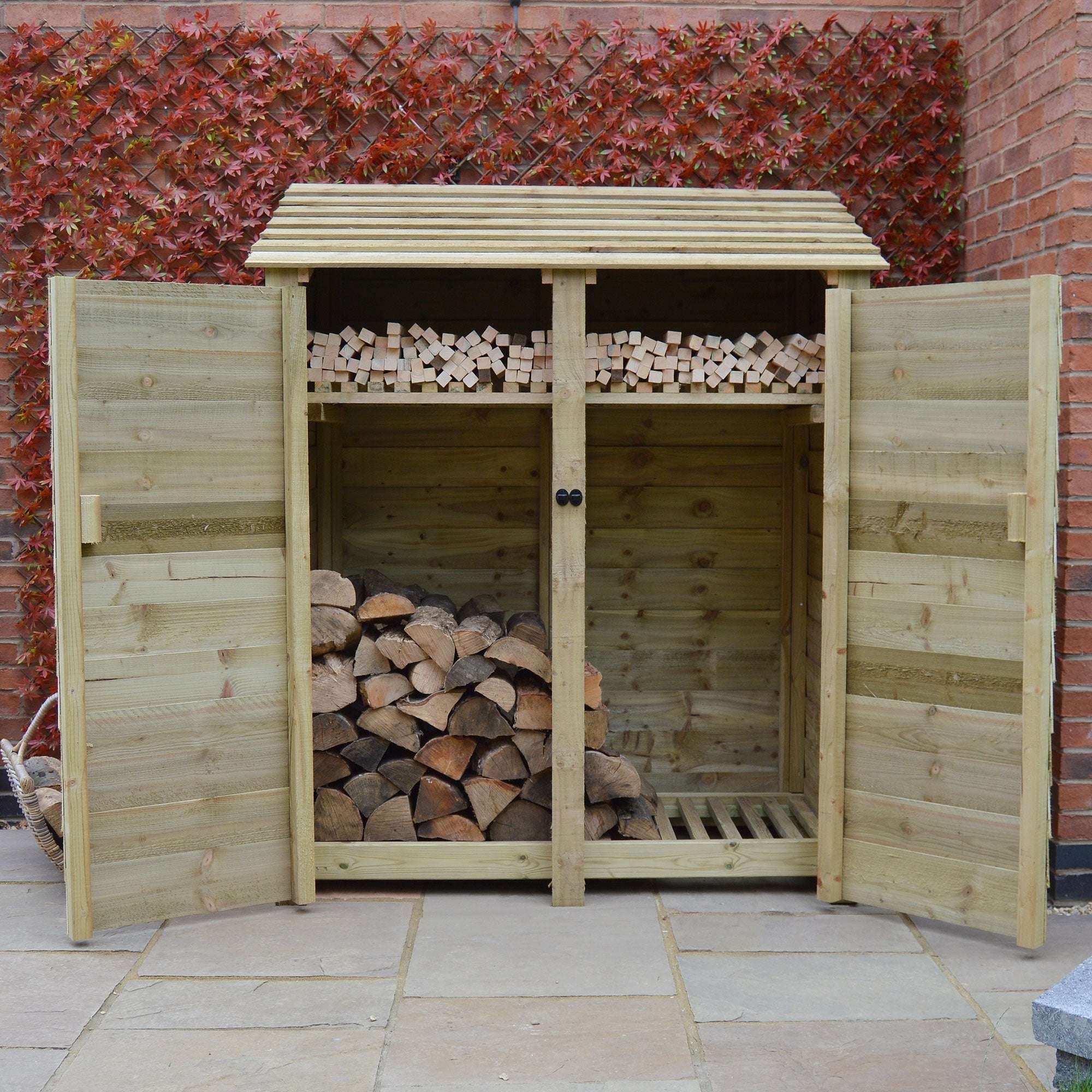 Exceptional Garden:Rutland Country Cottesmore Log Store with Door and Kindling Shelf - 6ft