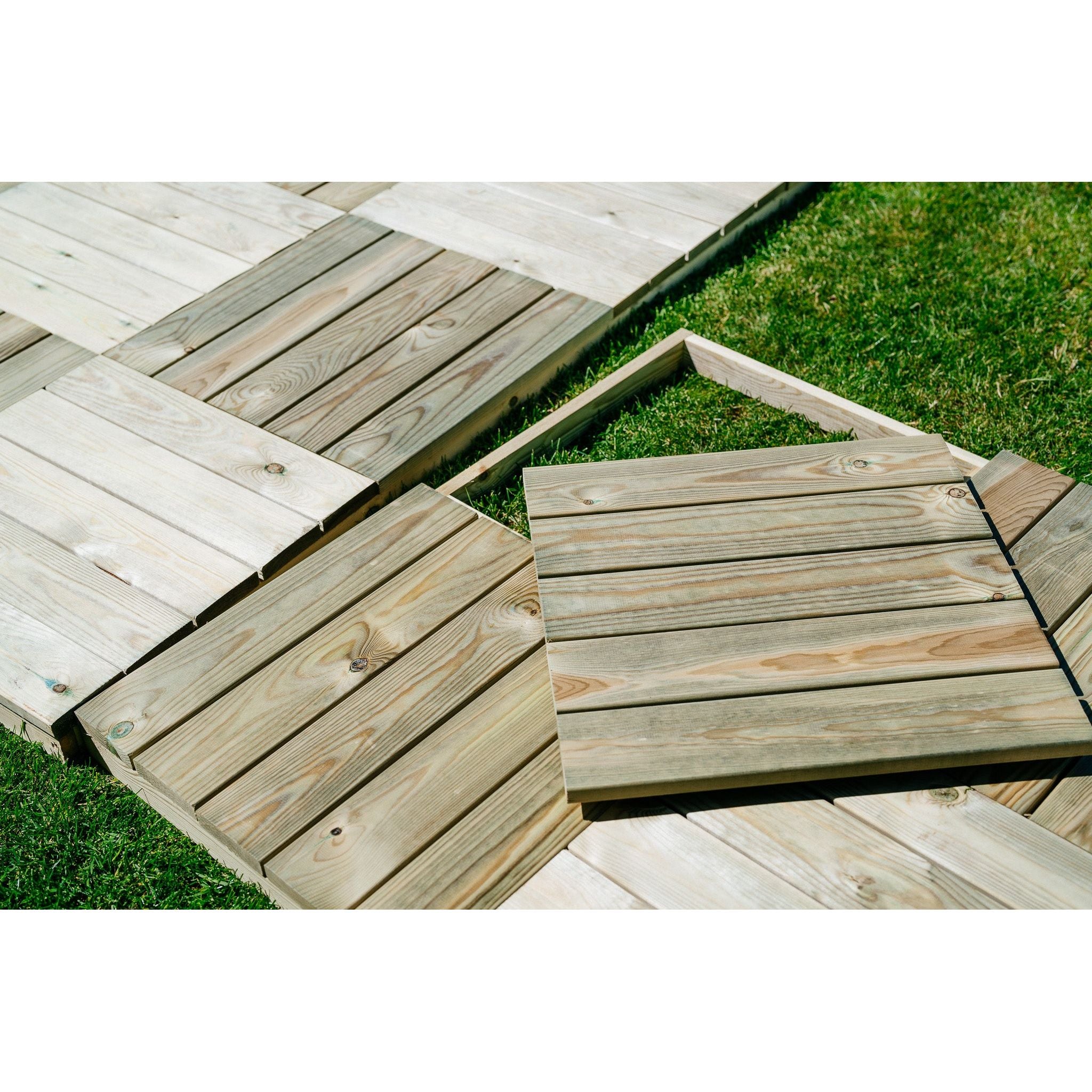 Decking Kit and Tiles
