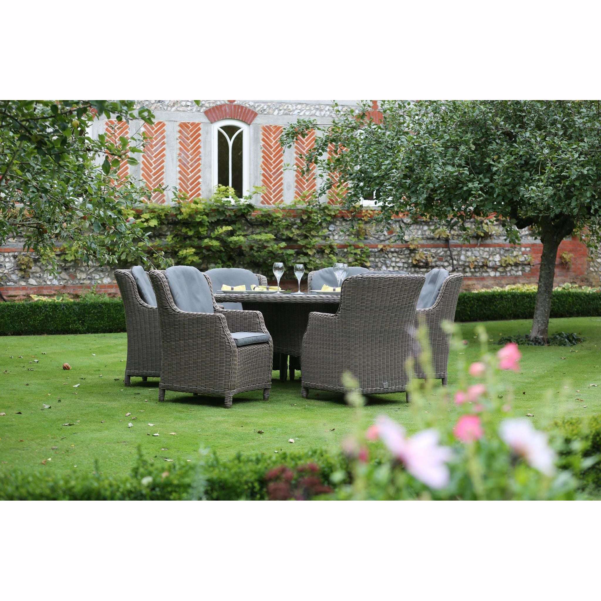 Exceptional Garden:4 Seasons Outdoor Brighton 6 Seater Dining set with Victoria Table