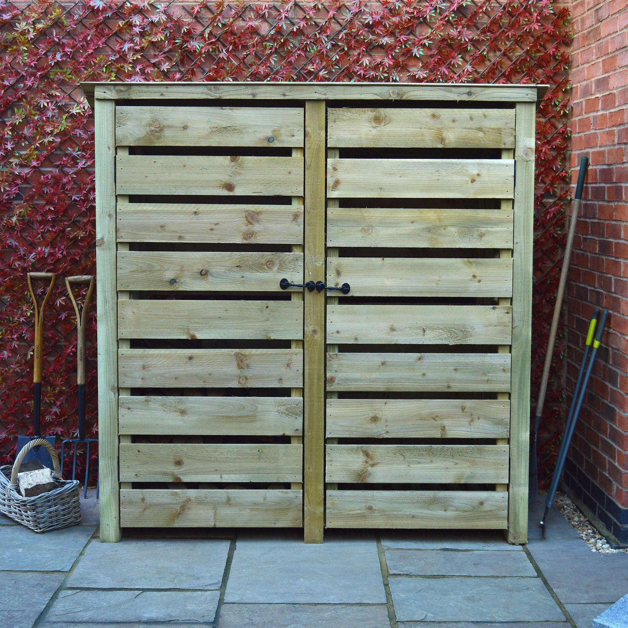 Exceptional Garden:Rutland Country Hambleton Log Store with Kindling Shelf and Door - 6ft