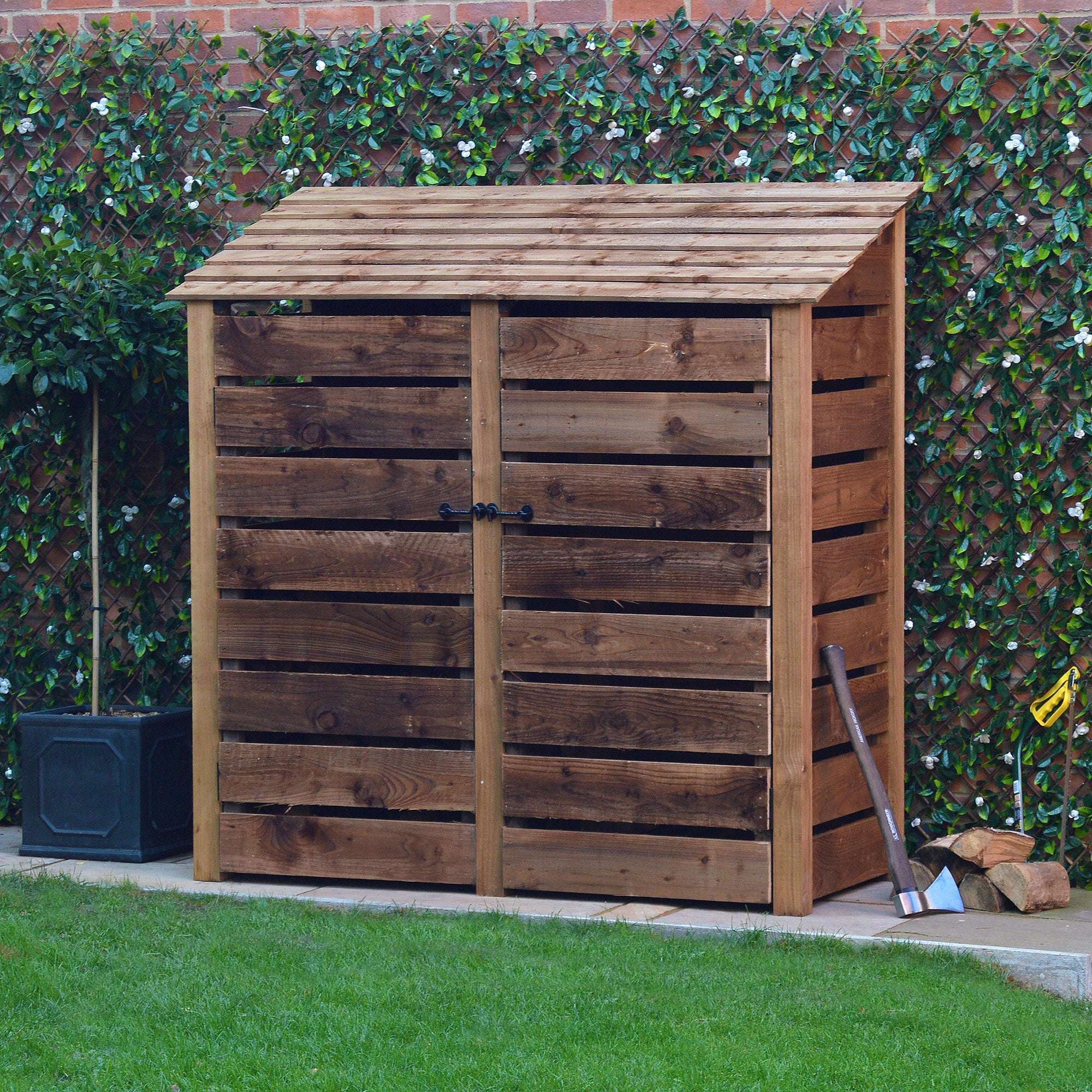 Exceptional Garden:Rutland Country Hambleton Log Store with Kindling Shelf and Door - 6ft