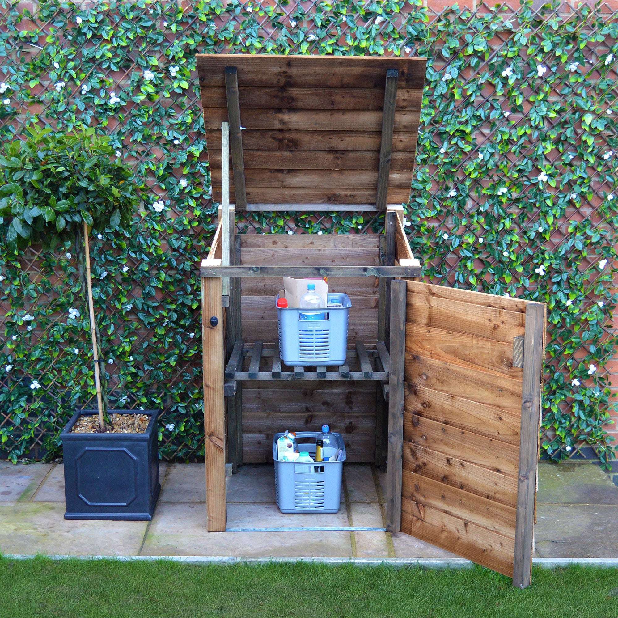 Rutland Country Morcott Single Recycling Storage Unit:Rutland County,Exceptional Garden