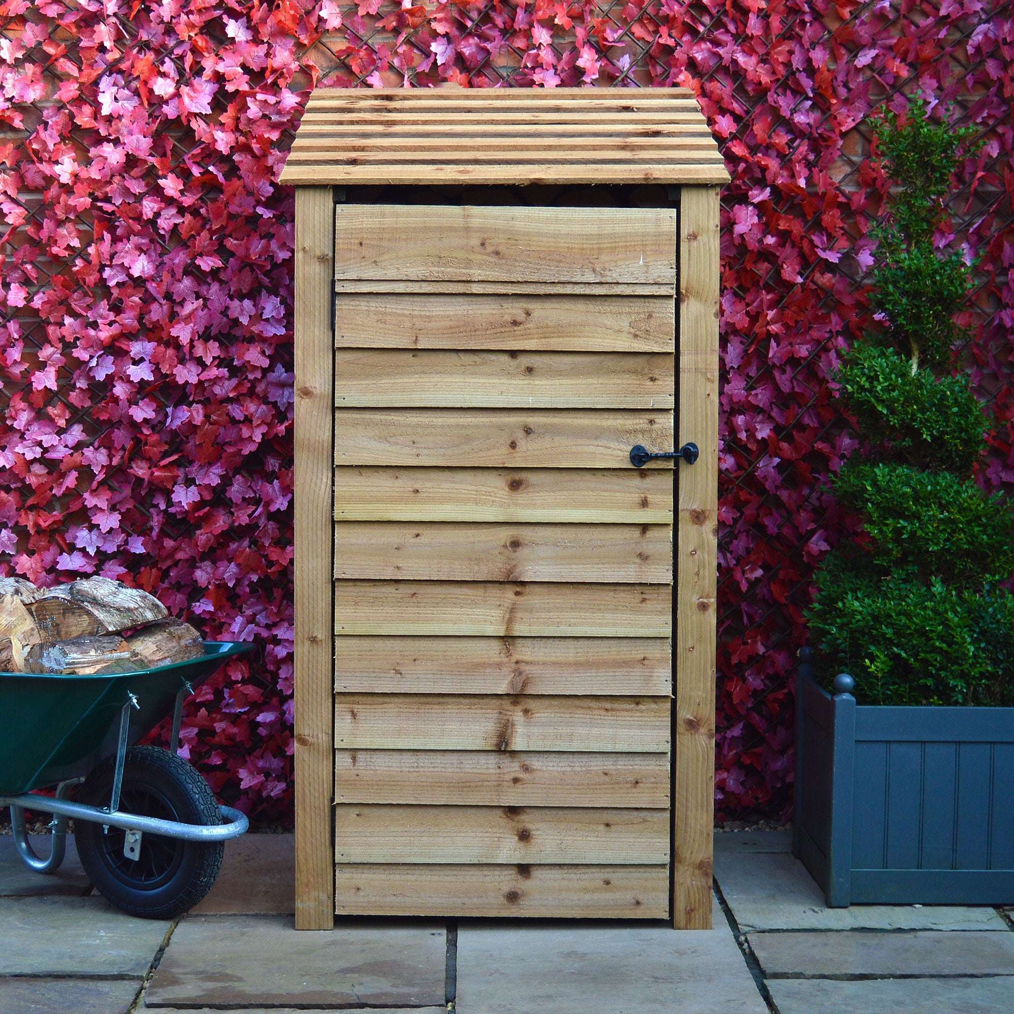 Rutland County Burley Log Store with Door and Kindling Shelf - 6ft:Rutland County,Exceptional Garden