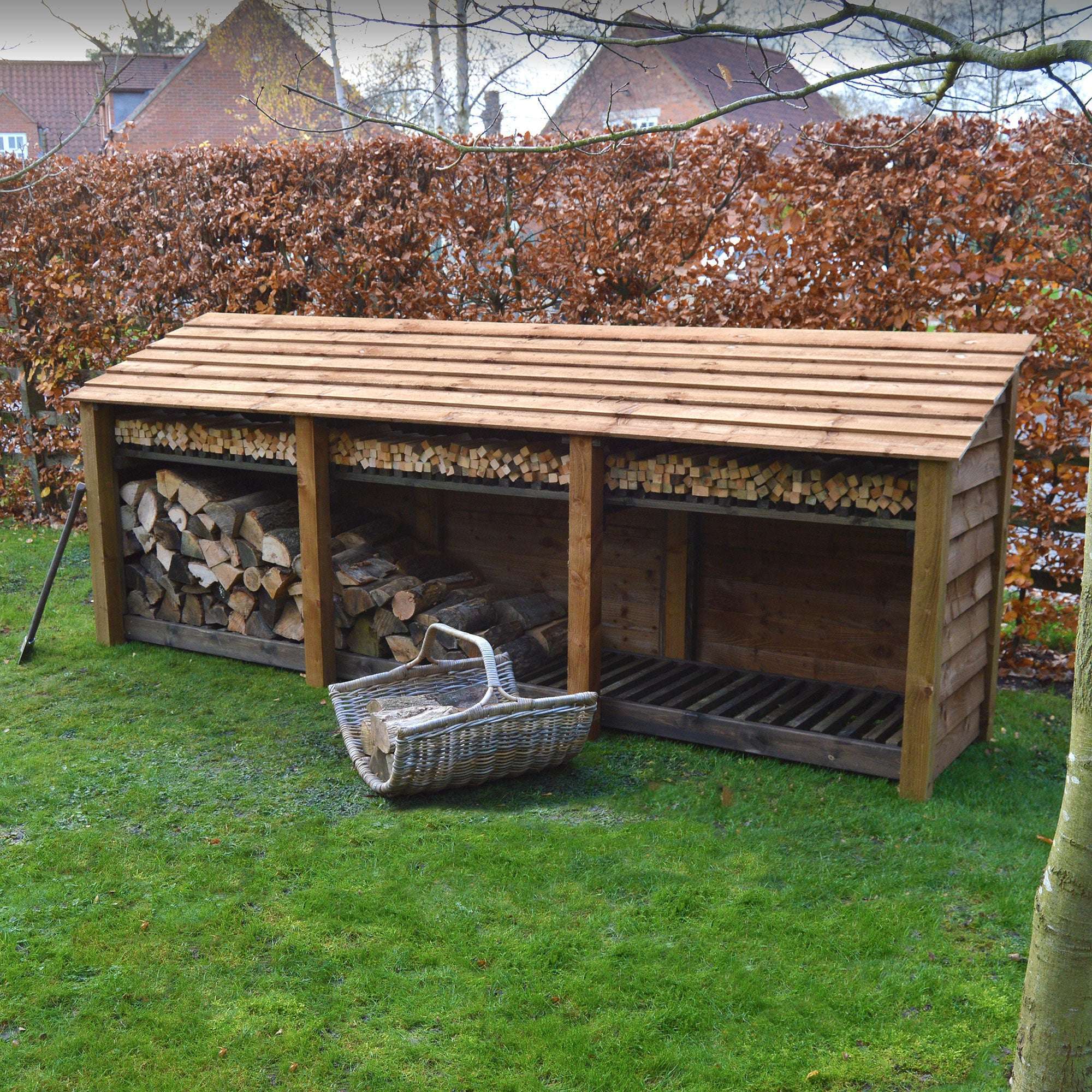 Exceptional Garden:Rutland County Empingham Log Store with Kindling Shelf - 4ft