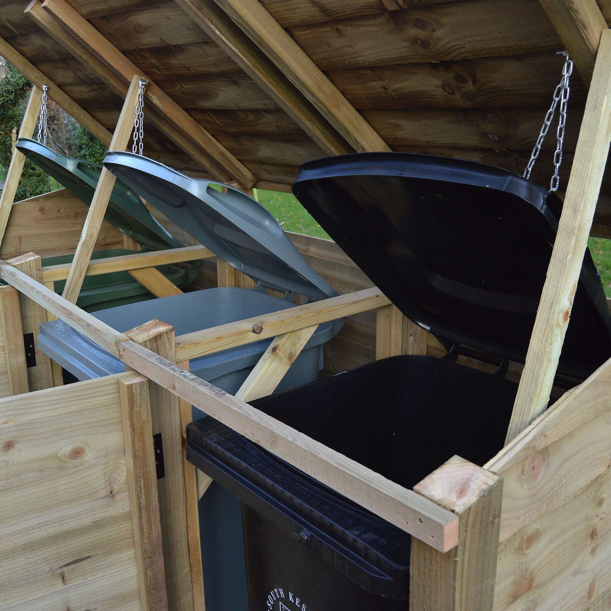 Exceptional Garden:Rutland Country Morcott Triple Wheelie Bin Storage Unit