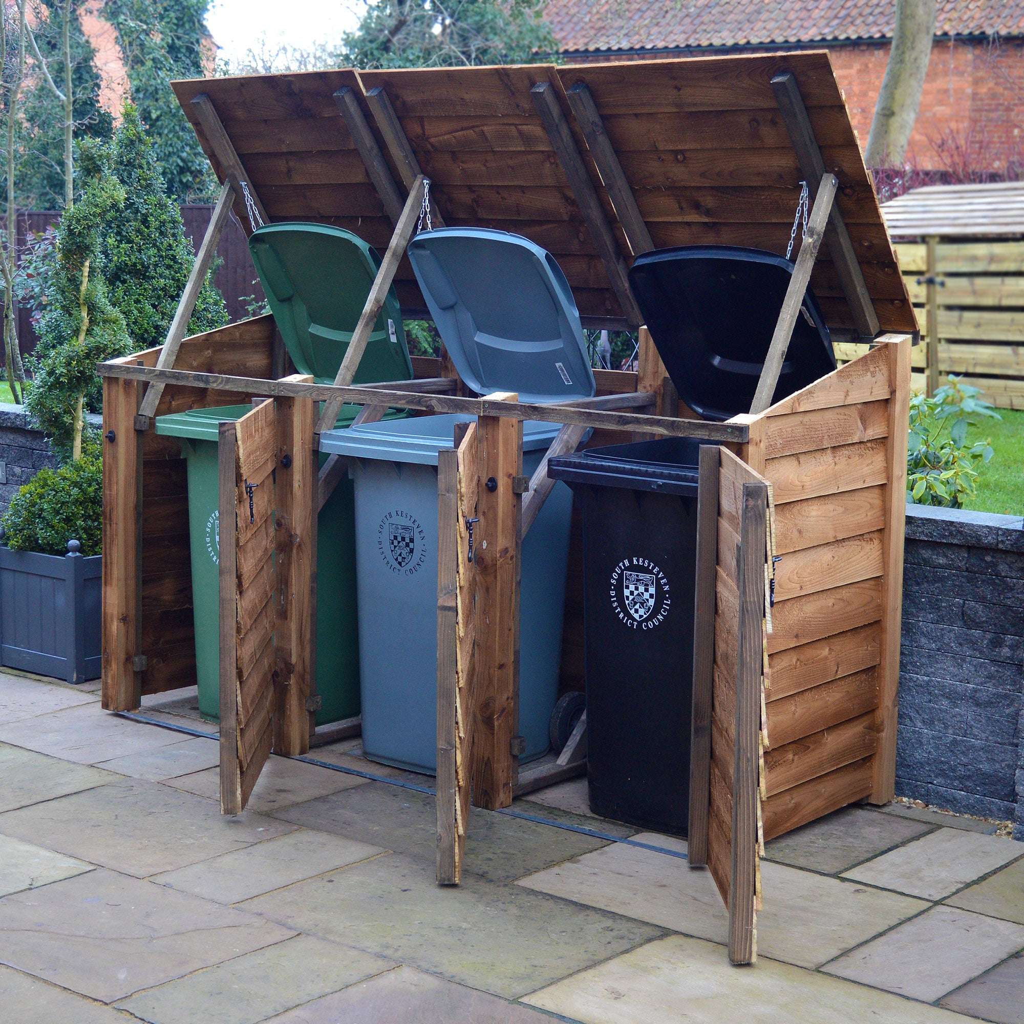 Exceptional Garden:Rutland Country Morcott Triple Wheelie Bin Storage Unit
