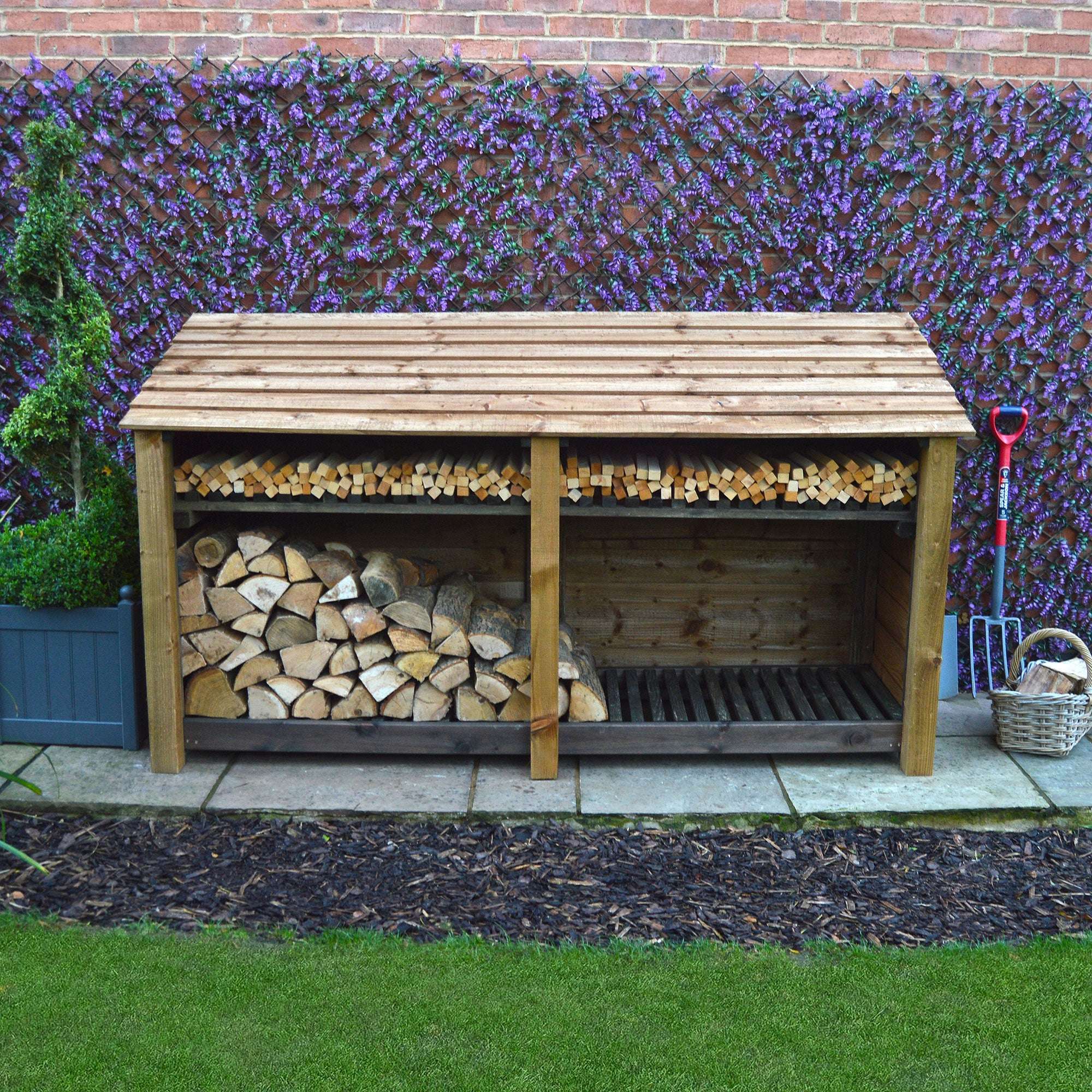 Exceptional Garden:Rutland County Normanton Log Store with Kindling Shelf - 4ft