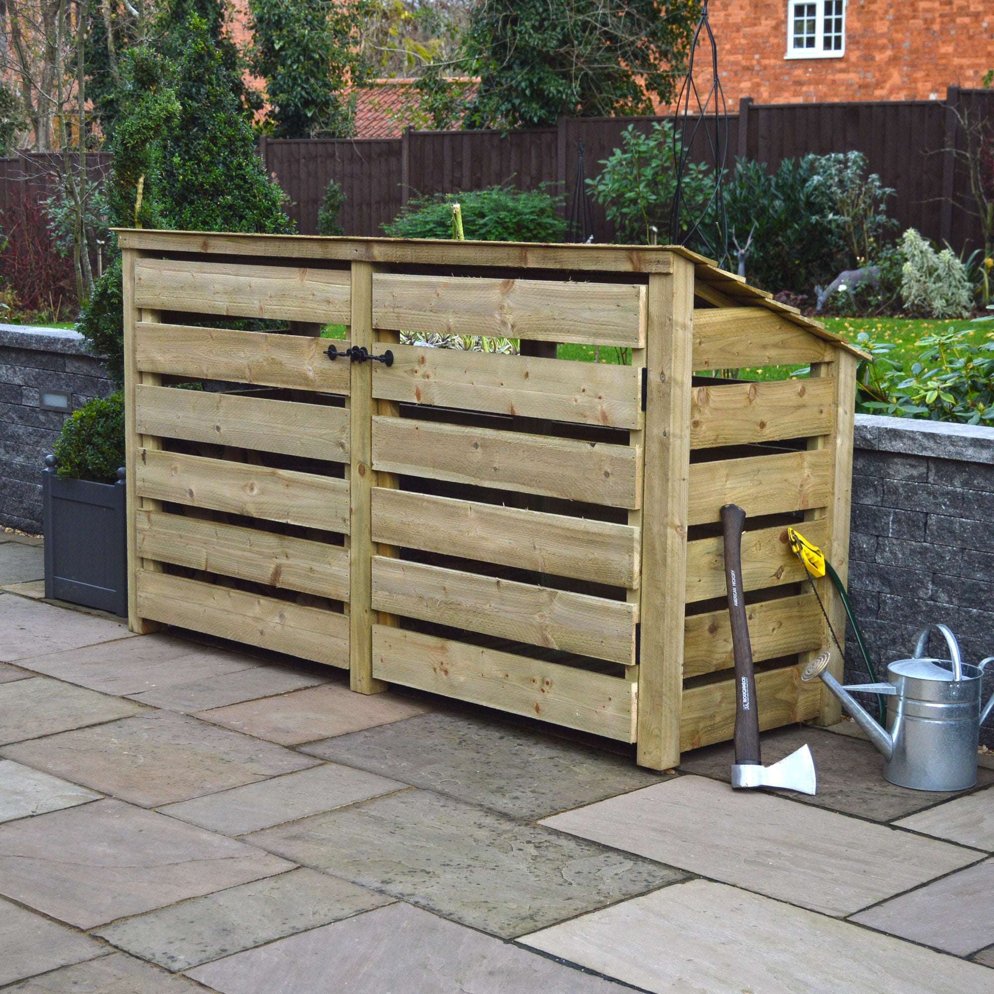 Exceptional Garden:Rutland County Normanton Log Store with Door - 4ft