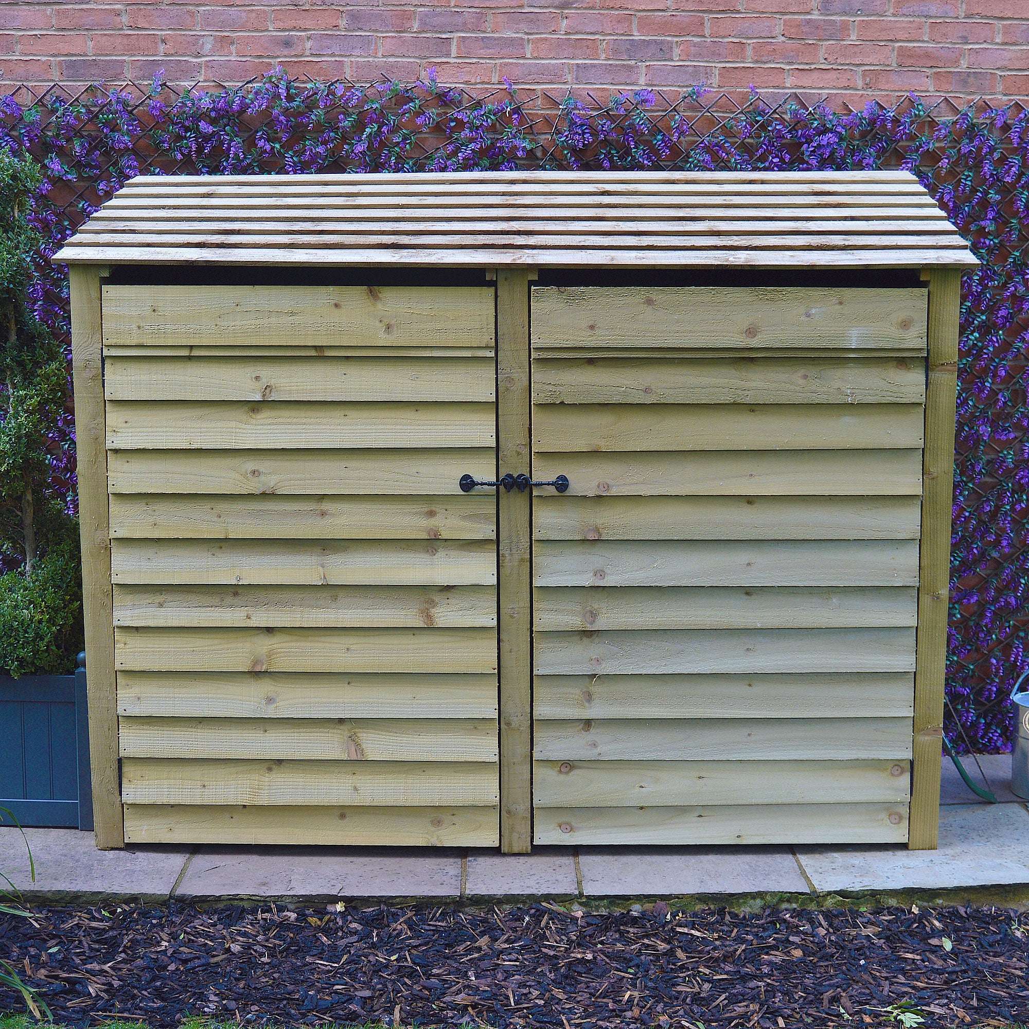 Exceptional Garden:Rutland County Normanton Log Store with Door and Kindling Shelf - 6ft