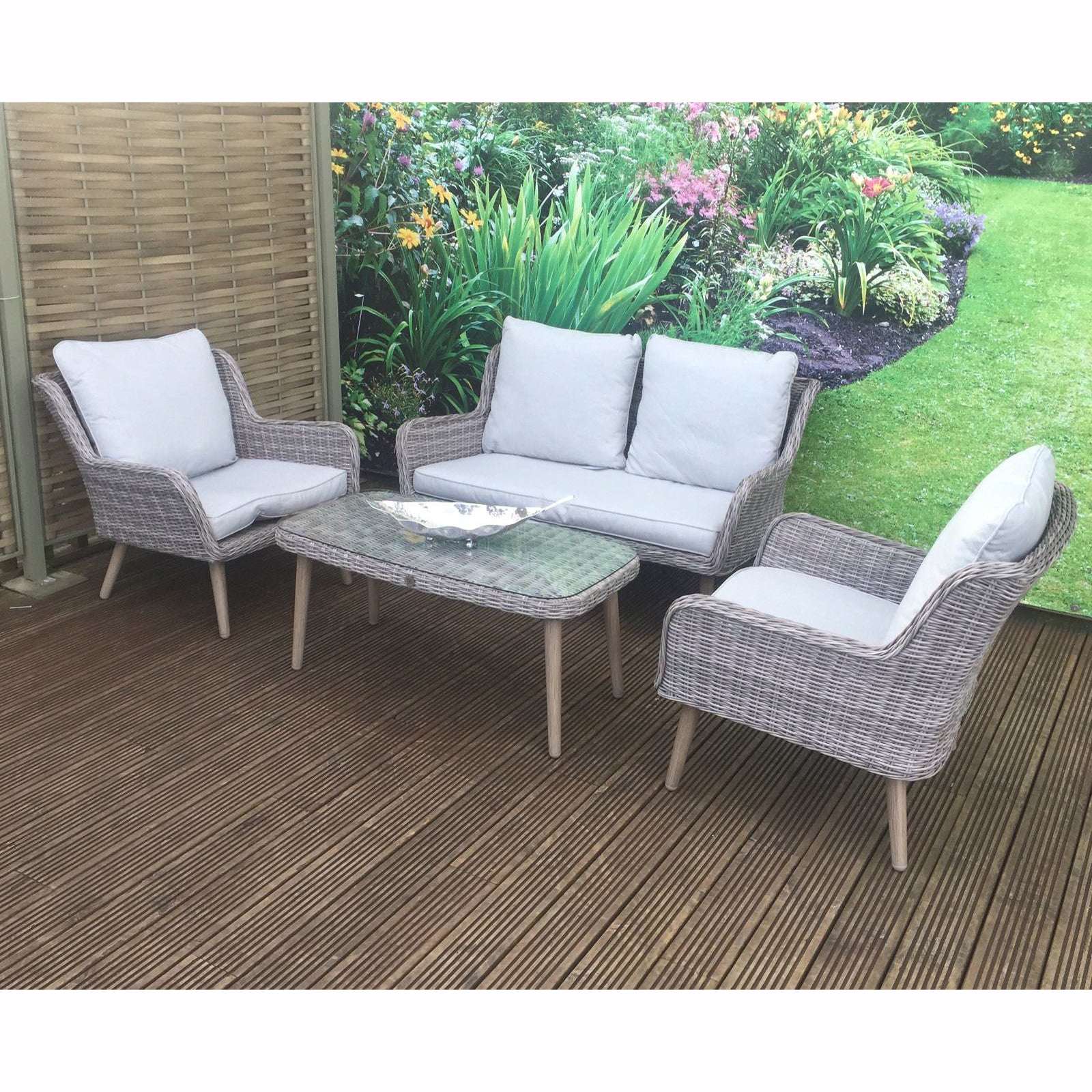Exceptional Garden:Signature Weave Danielle 4-Seater Sofa Set