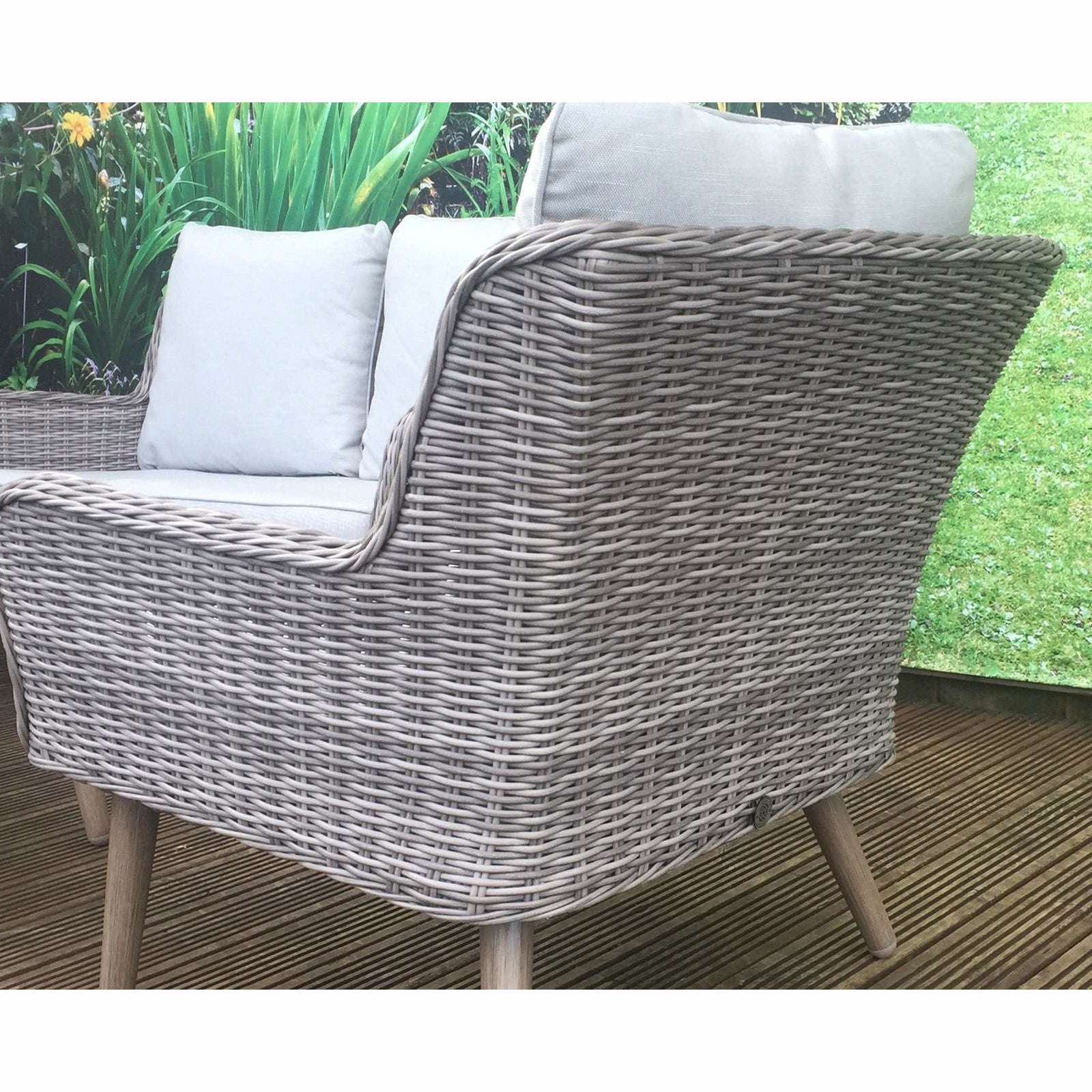 Exceptional Garden:Signature Weave Danielle 4-Seater Sofa Set