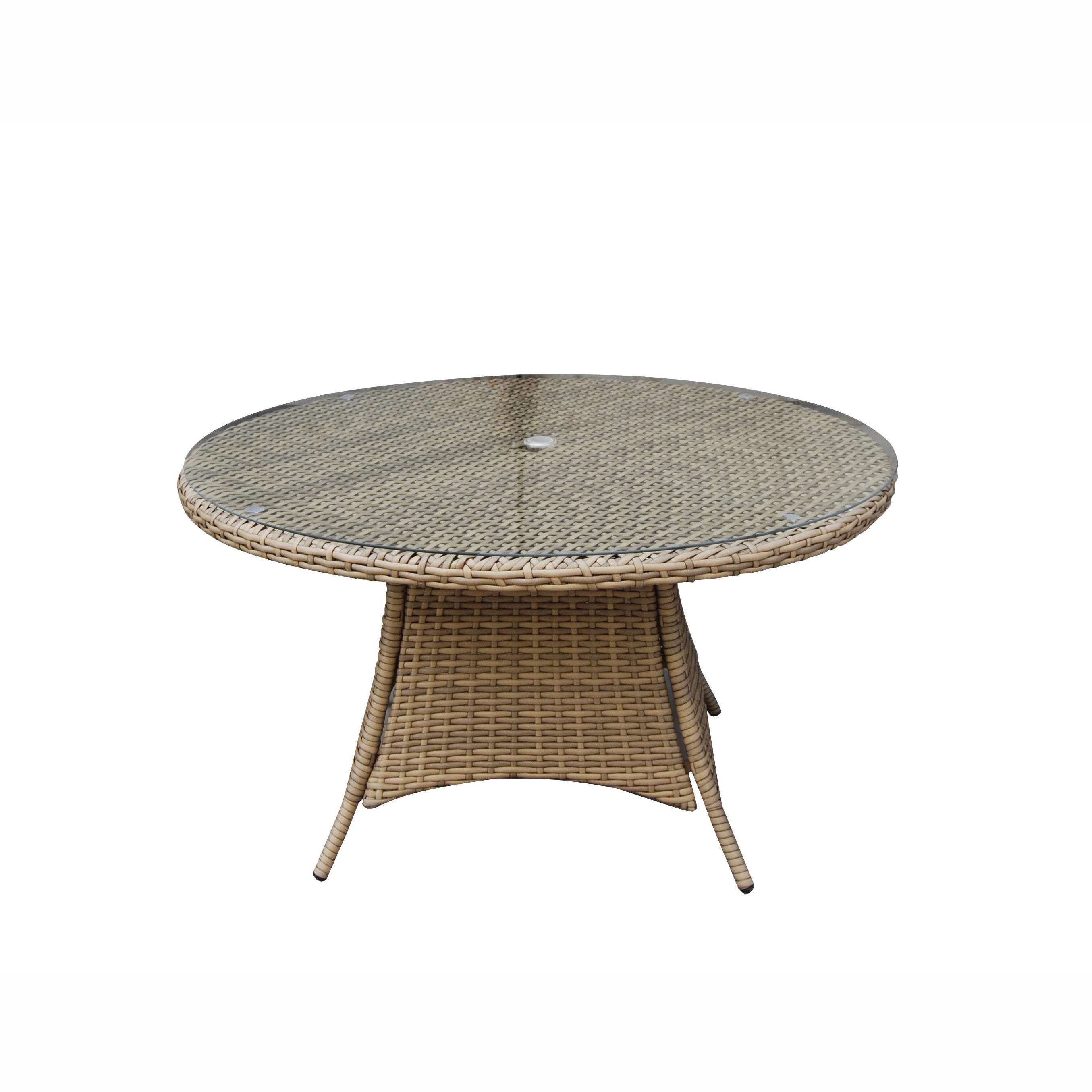 Exceptional Garden:Signature Weave Darcey 4-Seater Dining Set with Round Table and Stacking Chairs