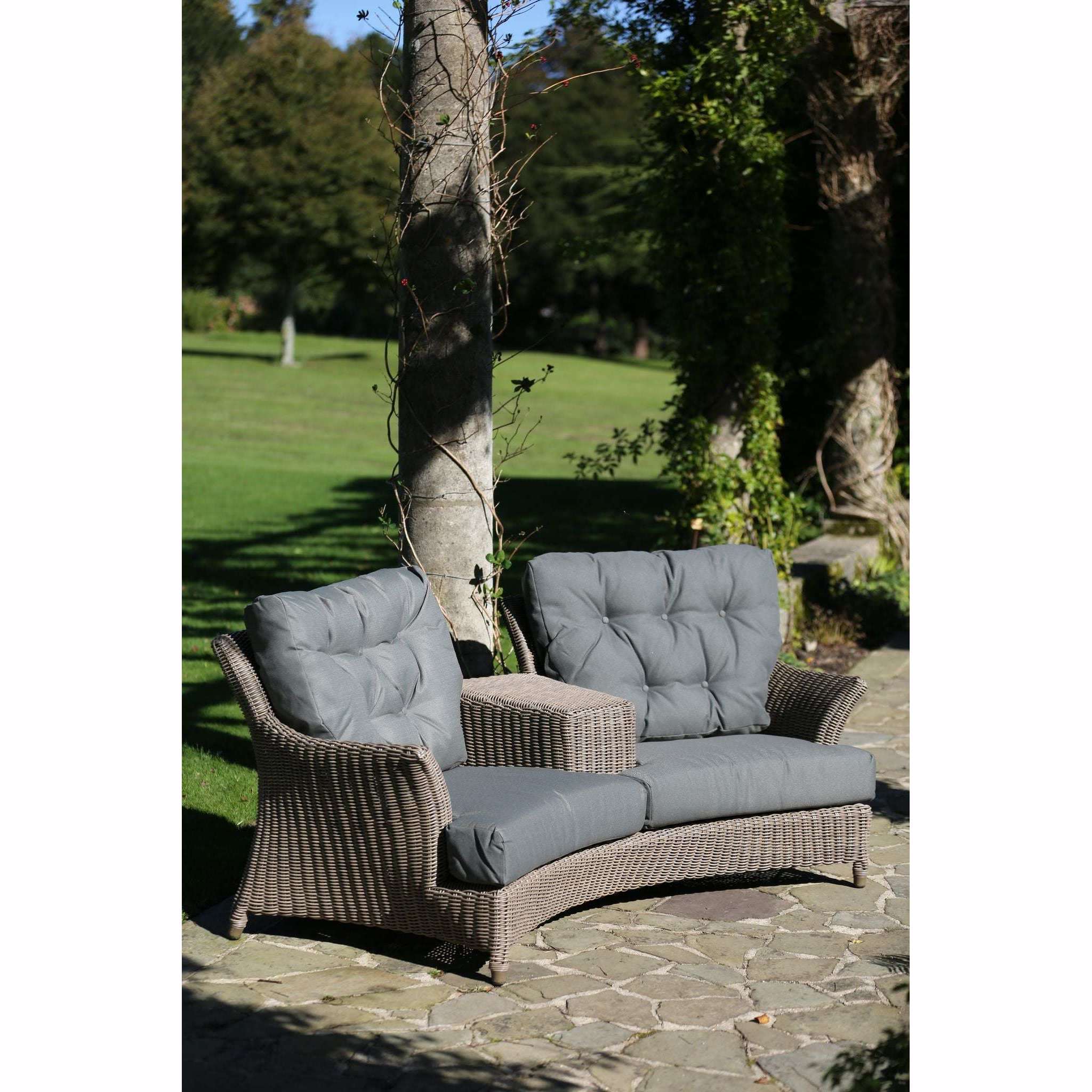 Exceptional Garden:4 Seasons Outdoor Valentine Loveseat with 4 cushions