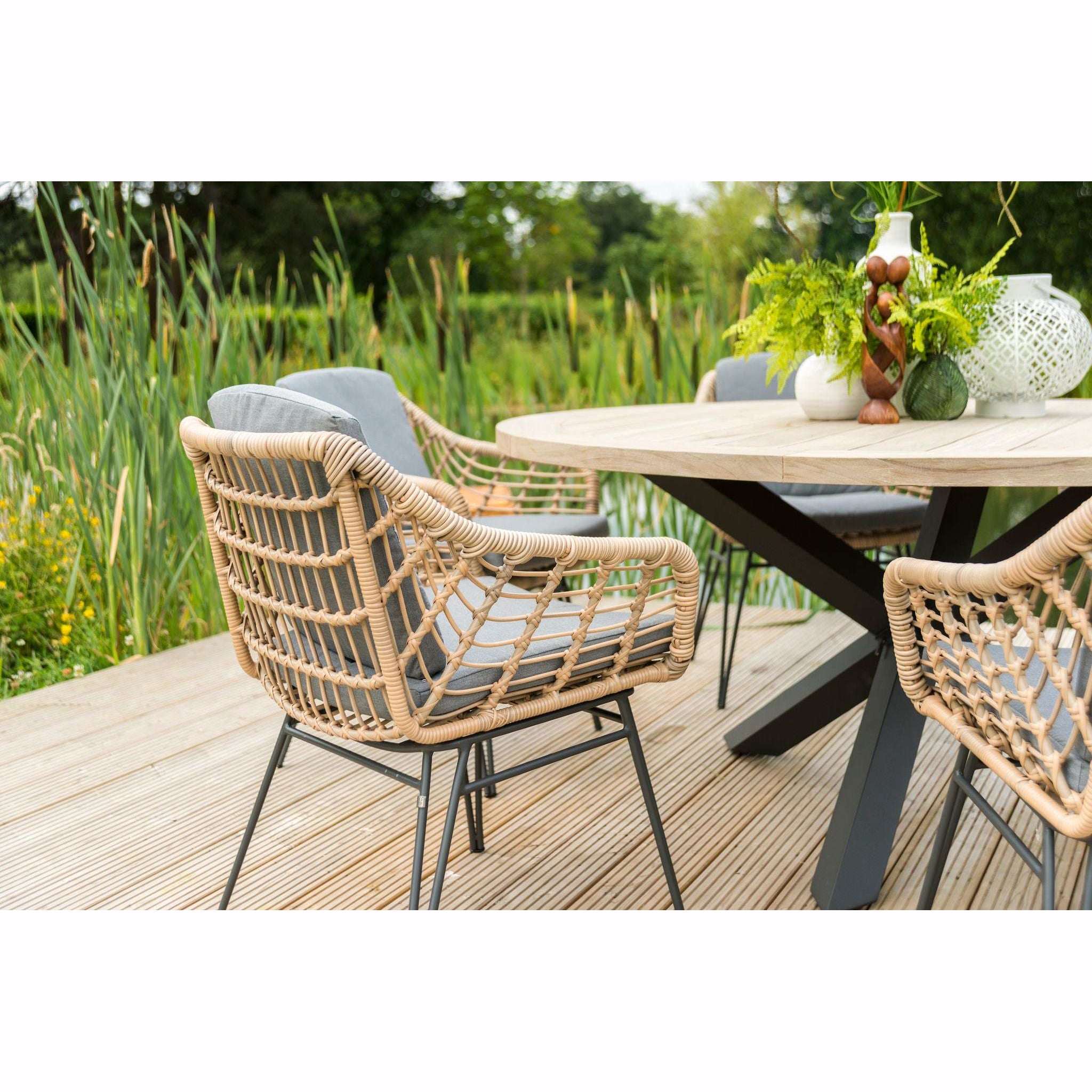 Exceptional Garden:4 Seasons Outdoor Cottage Hara 6 seater Dining set with Round Louvre Teak Dining Table