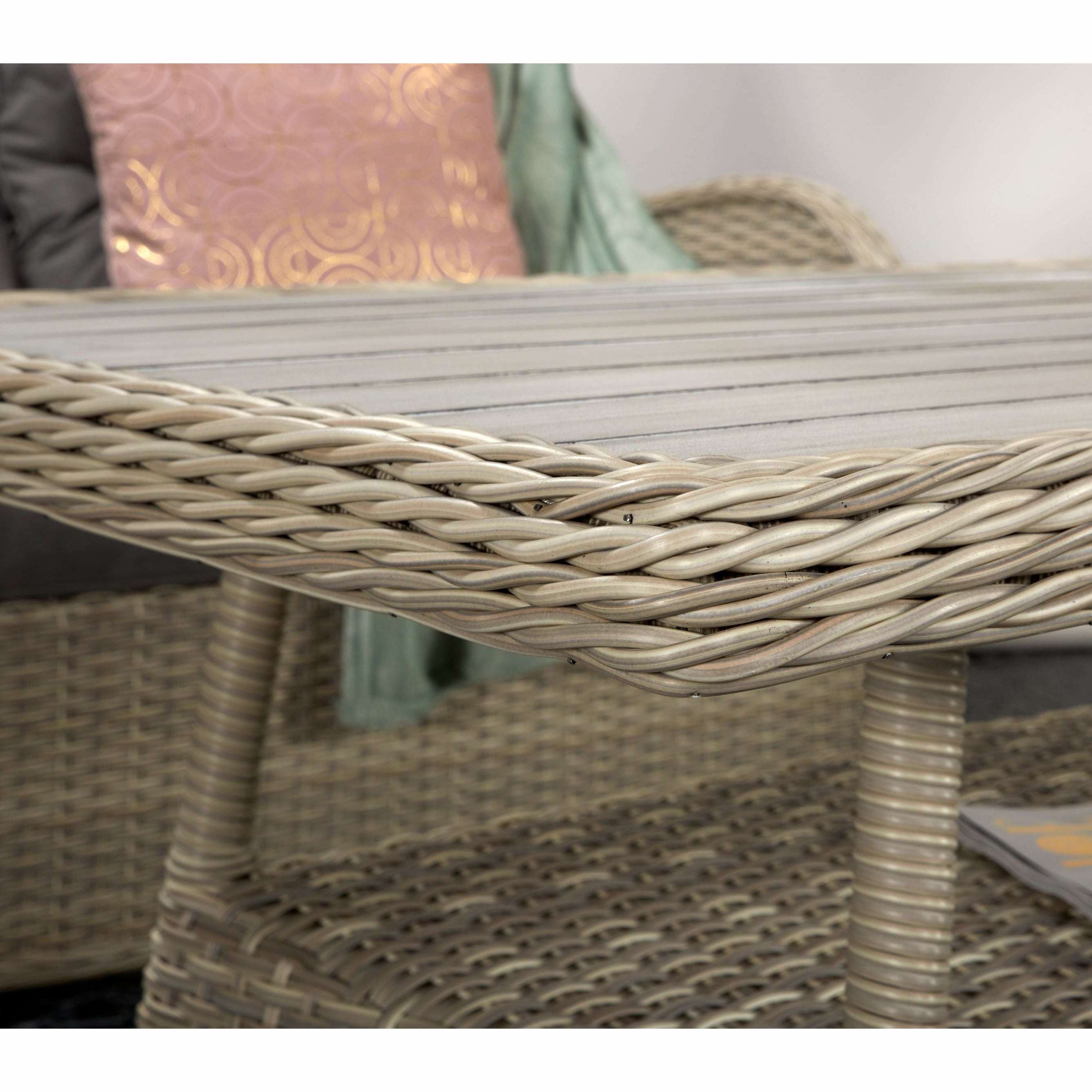 Exceptional Garden:Signature Weave Meghan 4-Seater Sofa Set