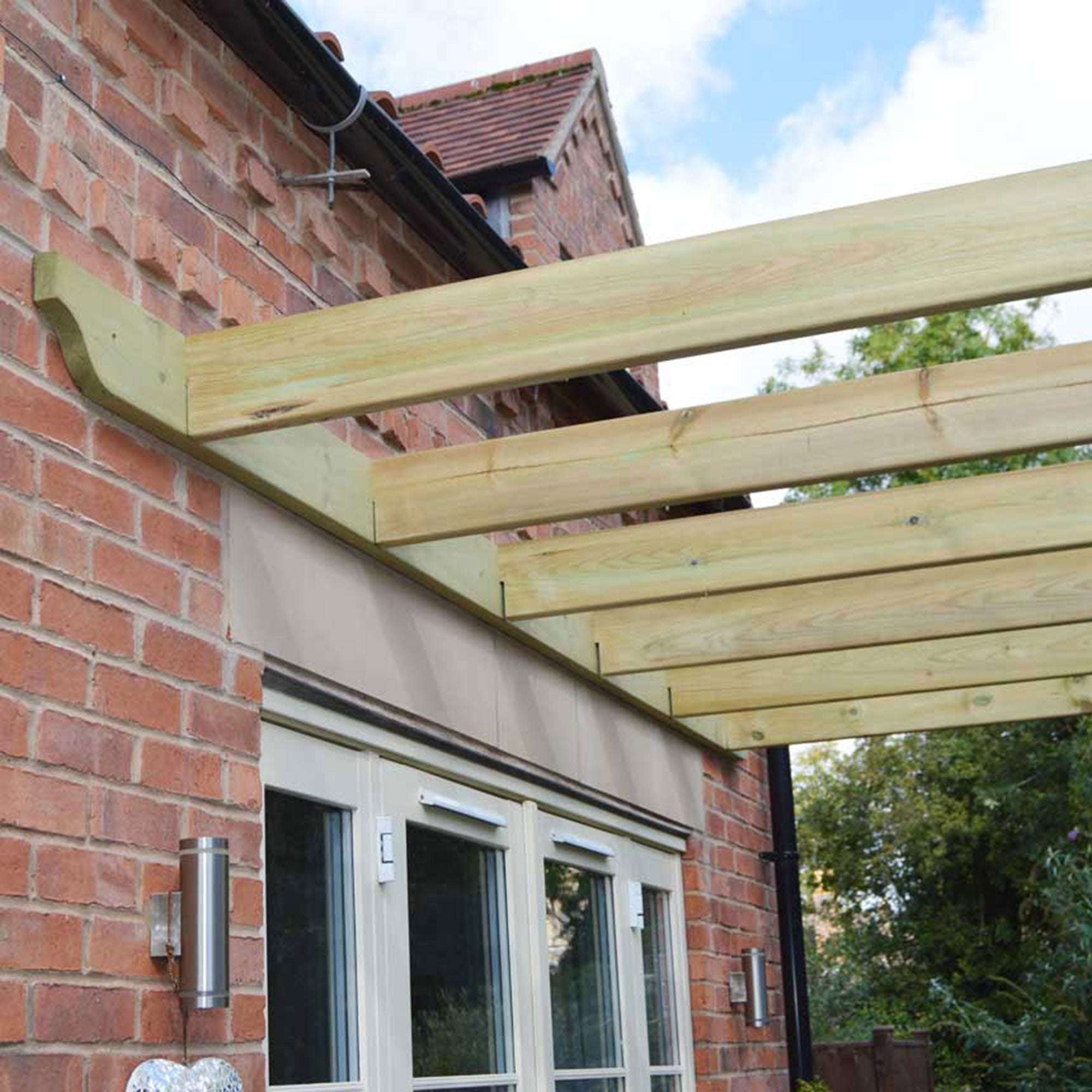 Exceptional Garden:Premium Lean To Pergola with Two Posts